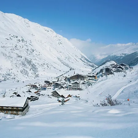 公寓 Spacious In Laengenfeld With Sauna