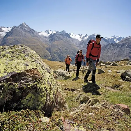 Spacious In Laengenfeld With Sauna *