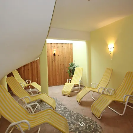 Spacious In Laengenfeld With Sauna Appartement